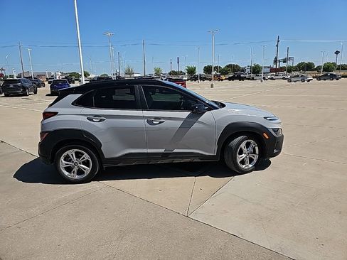 Used 2023 Hyundai Kona SEL image 2