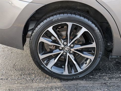 Used 2017 Toyota Corolla L image 22
