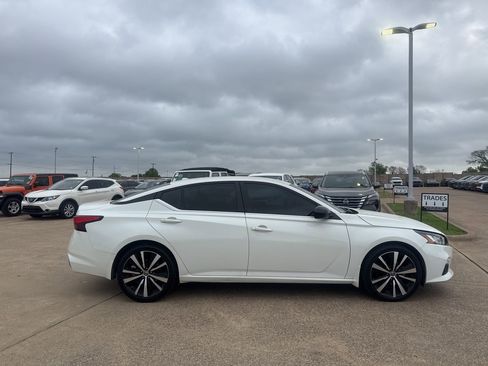 Used 2021 Nissan Altima 2.5 SR image 25