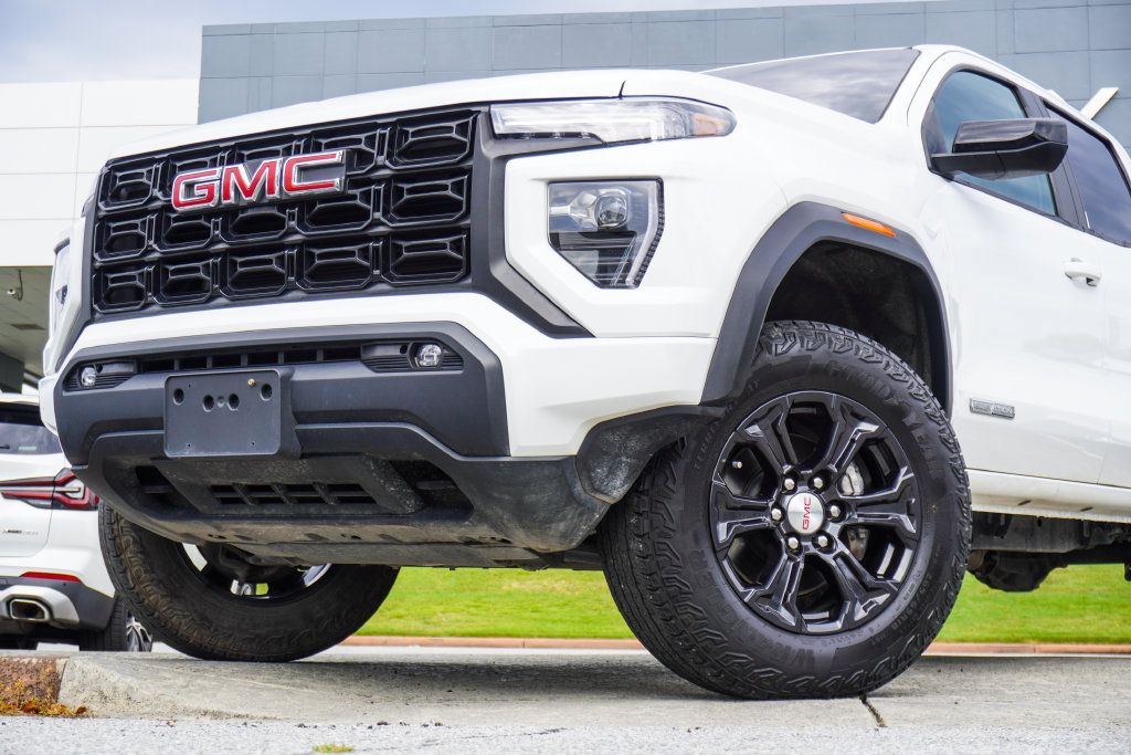 Used 2023 GMC Canyon Elevation w/ Convenience Package RWD image 2