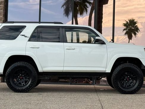 Used 2018 Toyota 4Runner TRD Off-Road Premium image 14