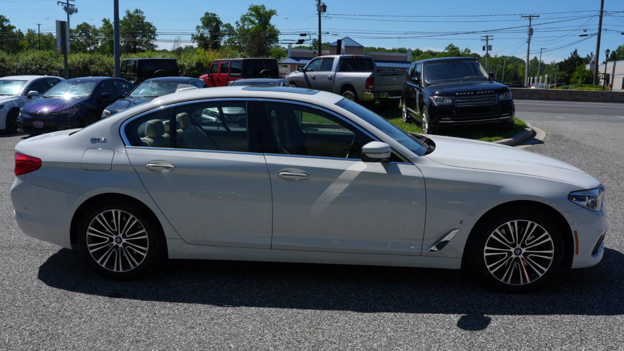 Used 2018 BMW 530e xDrive AWD/4WD image 4