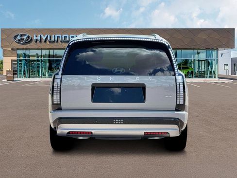 New 2026 Hyundai Ioniq 9 Limited AWD/4WD image 6