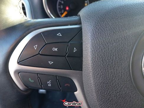 Used 2018 Jeep Grand Cherokee Altitude image 27