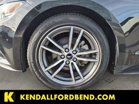 Used 2016 Ford Mustang Premium image 10
