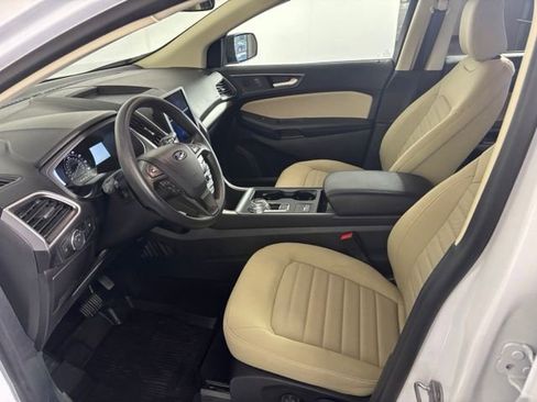 Used 2024 Ford Edge SE AWD/4WD image 16