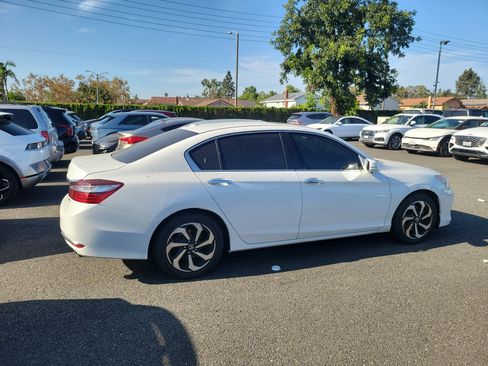 Used 2016 Honda Accord EX-L image 4