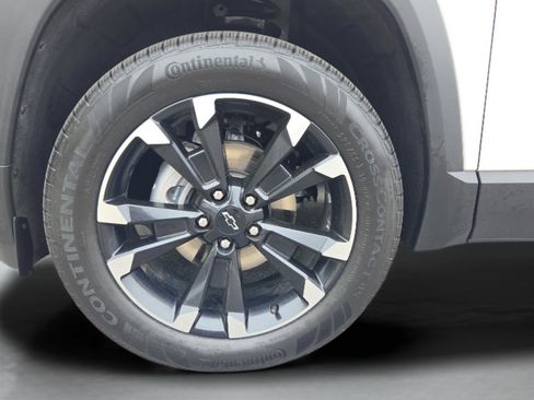 Used 2025 Chevrolet Equinox RS w/ Convenience Package III image 9