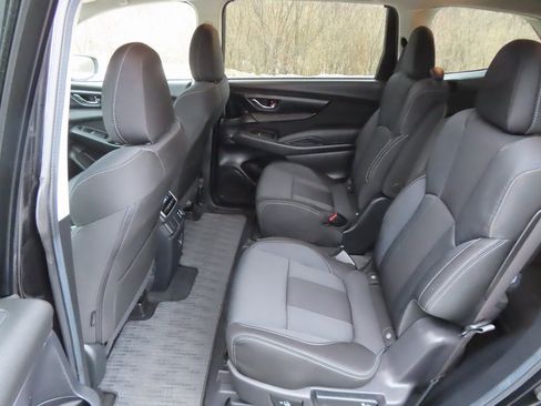 Used 2024 Subaru Ascent Premium w/ Convenience Package image 28