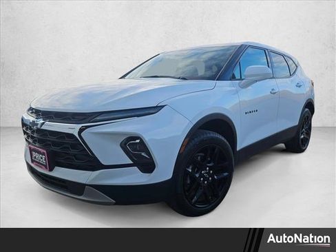 Used 2023 Chevrolet Blazer LT image 1