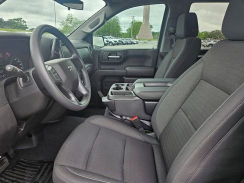 Used 2025 Chevrolet Silverado 1500 Custom Trail Boss w/ Turbomax Blackout Package AWD/4WD image 9