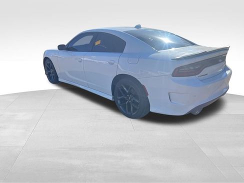 Used 2022 Dodge Charger R/T w/ Blacktop Package image 33
