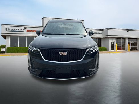 Used 2023 Cadillac XT6 Sport image 8