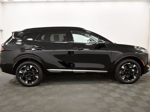 Certified 2026 Kia Sportage SX AWD/4WD image 9