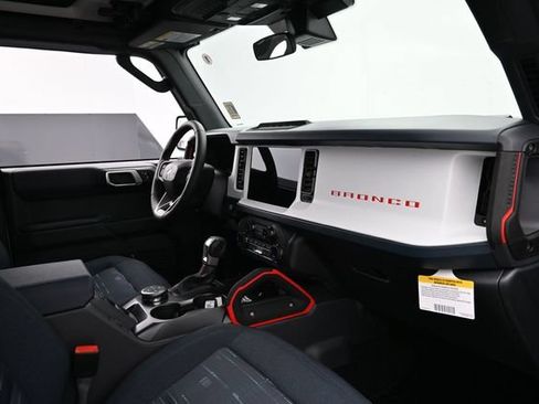 New 2026 Ford Bronco Heritage Edition AWD/4WD image 38