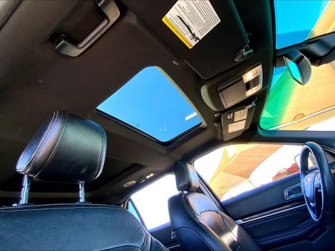 Used 2018 Ford Explorer Limited w/ Equipment Group 301A image 13