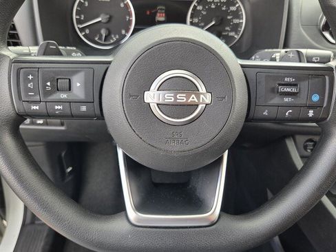 Used 2024 Nissan Rogue SV AWD/4WD image 24