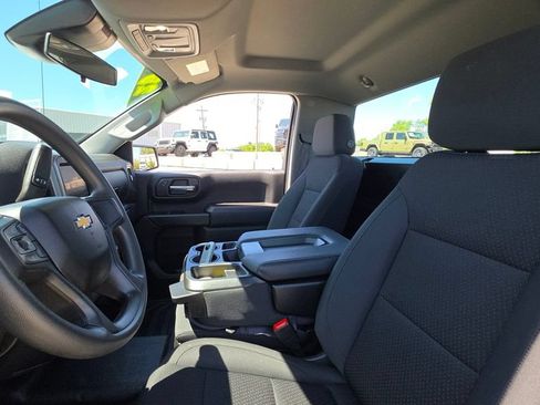 Used 2025 Chevrolet Silverado 1500 W/T RWD image 16