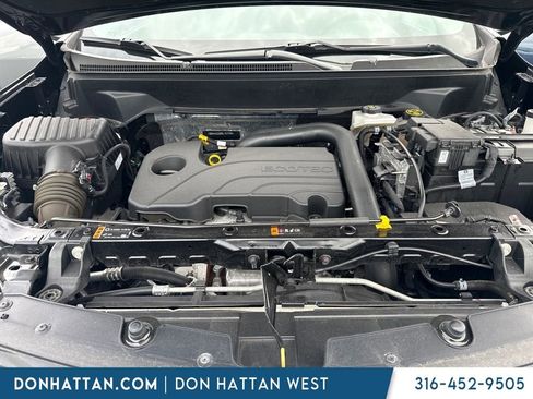 Used 2024 Chevrolet Equinox LT FWD image 2