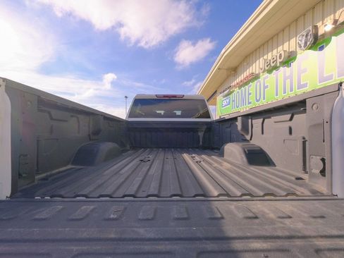 Used 2024 Chevrolet Silverado 3500 W/T image 22