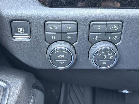 New 2026 Chevrolet Silverado 1500 LT Trail Boss w/ Safety Package image 12