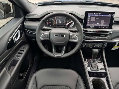 New 2026 Jeep Compass Latitude AWD/4WD image 16