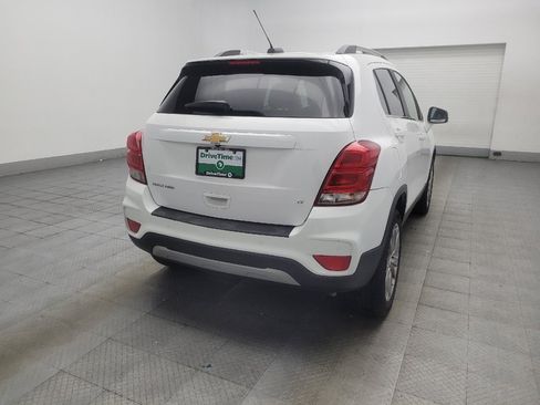 Used 2020 Chevrolet Trax LT w/ Driver Confidence Package AWD/4WD image 9
