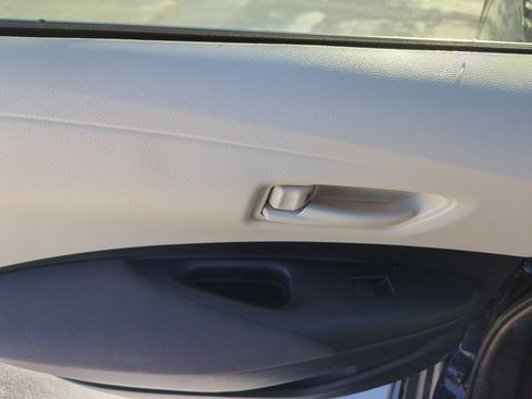 Used 2025 Toyota Corolla LE FWD image 9