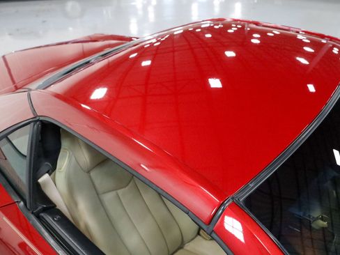 Used 2008 Cadillac XLR RWD image 28