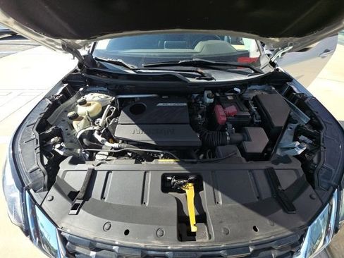 Used 2023 Nissan Rogue SV FWD image 27