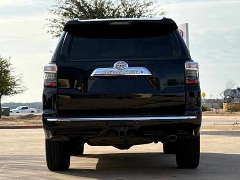 Used 2016 Toyota 4Runner Limited AWD/4WD image 7