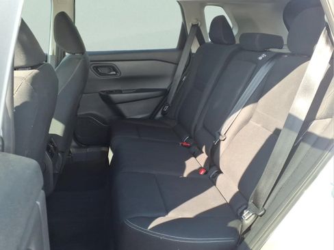 Used 2024 Nissan Rogue S FWD image 23