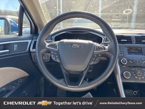 Used 2018 Ford Fusion S image 16