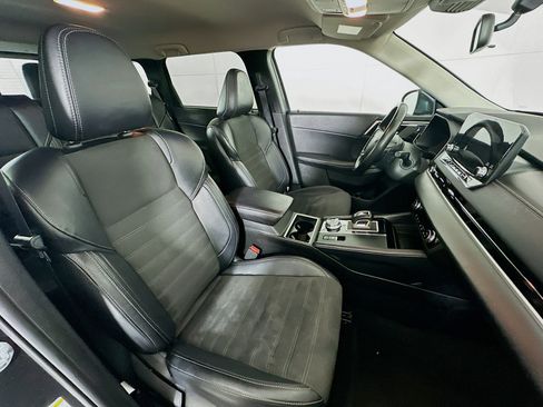 Used 2024 Mitsubishi Outlander SE image 31