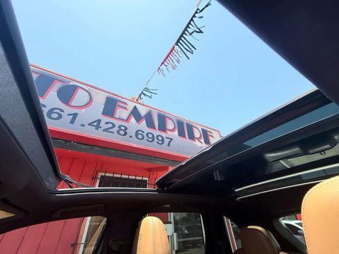 Used 2014 Porsche Cayenne image 13