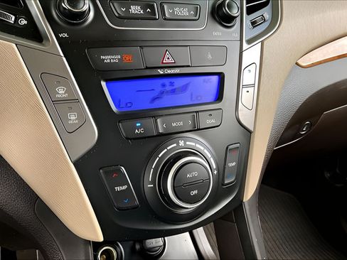 Used 2016 Hyundai Santa Fe Sport w/ Option Group 03 FWD image 23
