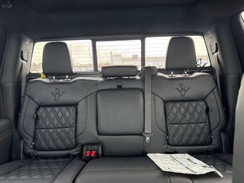 New 2026 GMC Sierra 1500 AT4 w/ Technology Package AWD/4WD image 27