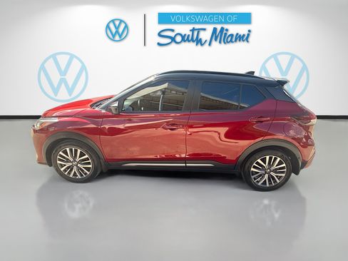 Used 2021 Nissan Kicks SR FWD image 4