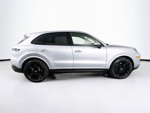 New 2026 Porsche Cayenne Base image 8
