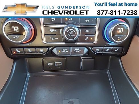 Certified 2024 Chevrolet Suburban High Country w/ Advanced Technology Package image 30