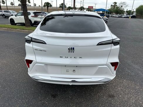 Used 2025 Buick Envista Avenir image 5