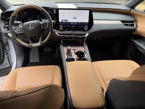 Used 2025 Lexus RX 350 Premium w/ Accessory Package (Z1) FWD image 14