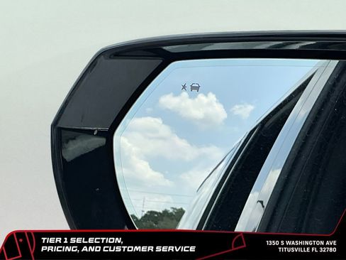 Used 2024 GMC Yukon XL Denali RWD image 44