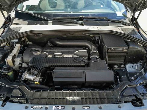 Used 2016 Volvo S60 T5 Cross Country Platinum AWD/4WD image 28