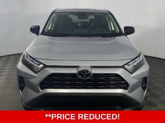 Used 2025 Toyota RAV4 LE FWD video 2