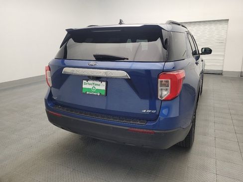 Used 2021 Ford Explorer XLT image 7