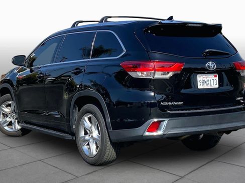 Used 2018 Toyota Highlander Limited FWD image 10