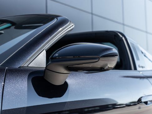 Used 2023 Porsche 911 Targa 4 GTS image 19