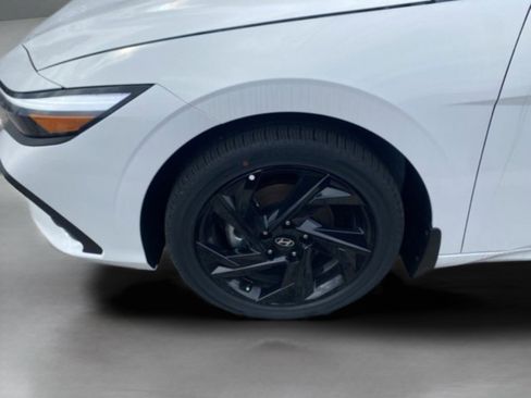 New 2026 Hyundai Elantra Sport FWD image 11