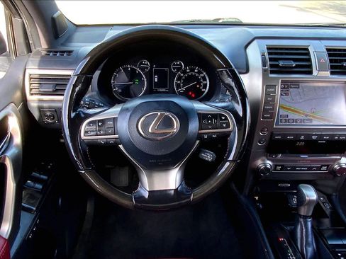 Used 2020 Lexus GX 460 Premium w/ Premium Package image 5